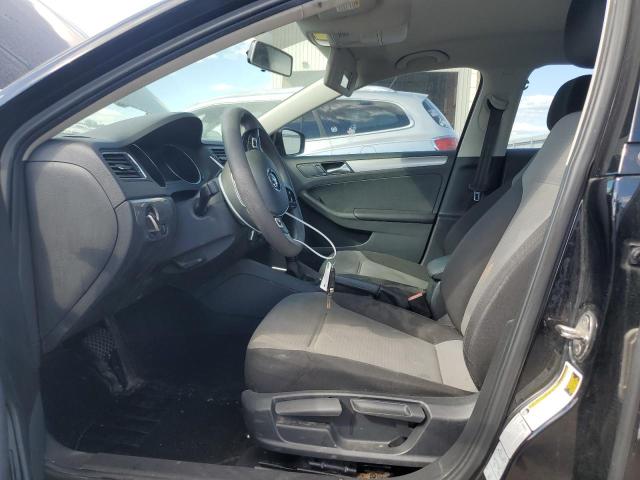 Photo 7 from auction – 2017 VOLKSWAGEN JETTA S with VIN 3VW2B7AJ4HM246218