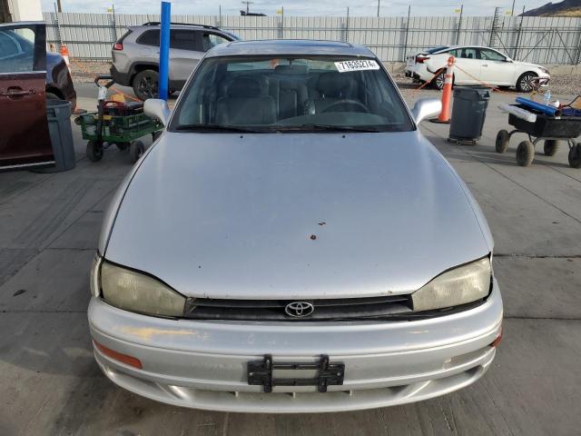 Photo 5 from auction – 1992 TOYOTA CAMRY with VIN JT2VK13E7N0096822