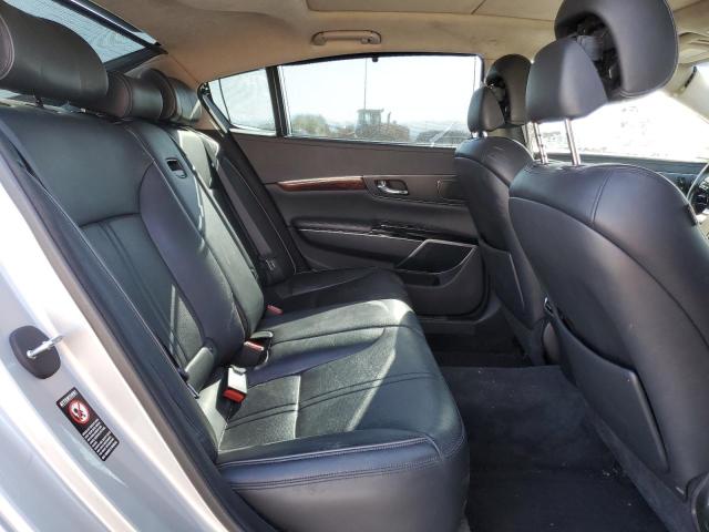 Photo 10 from auction – 2015 KIA K900 with VIN KNALW4D4XF6021148