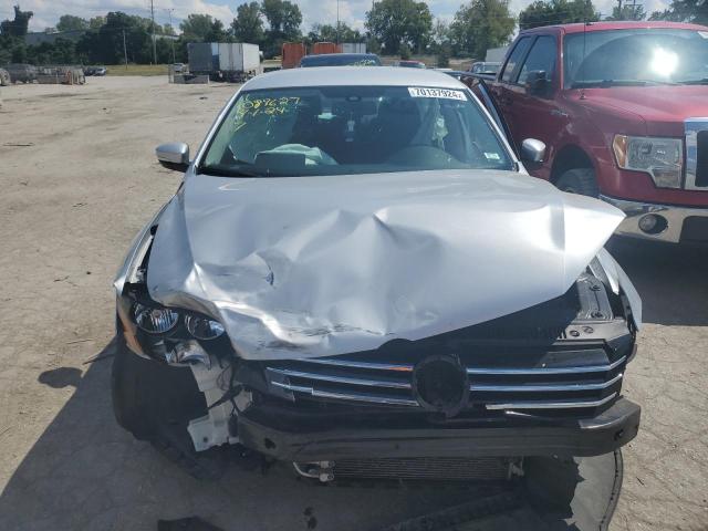 Photo 5 from auction – 2014 VOLKSWAGEN PASSAT S with VIN 1VWAS7A32EC097236