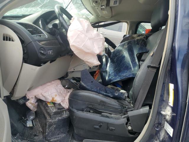 Photo 7 from auction – 2016 CHRYSLER TOWN & COU with VIN 2C4RC1BG6GR282966