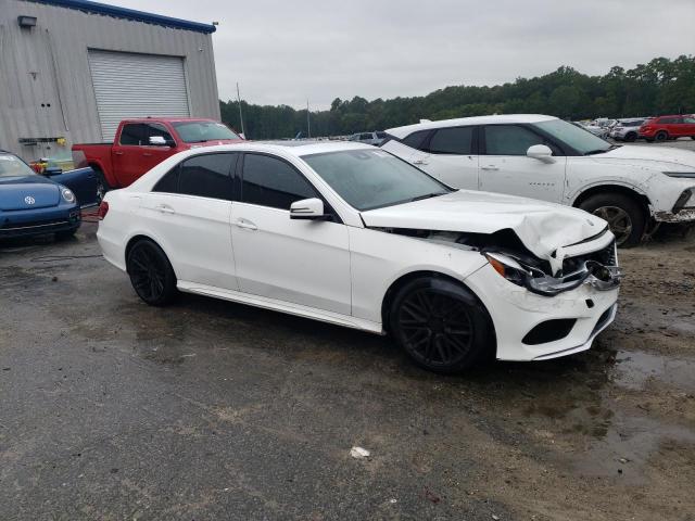 Photo 4 from auction – 2016 MERCEDES-BENZ E 350 with VIN WDDHF5KB2GB188618