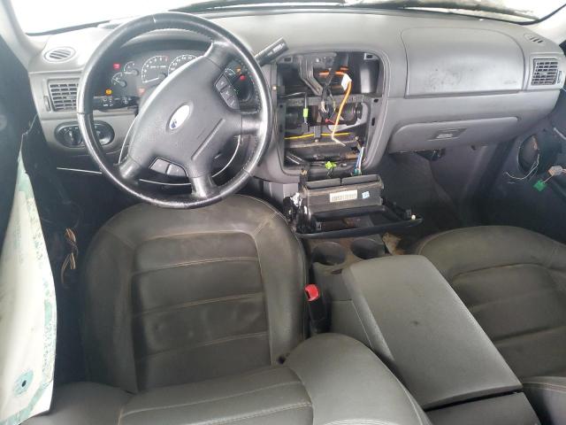 Photo 8 from auction – 2002 FORD EXPLORER X with VIN 1FMZU63K82UD02851