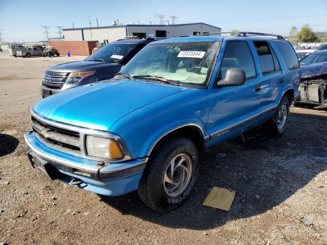 CHEVROLET BLAZER 1995 with VIN 1GNDT13W6S2137053 - Photo from auction