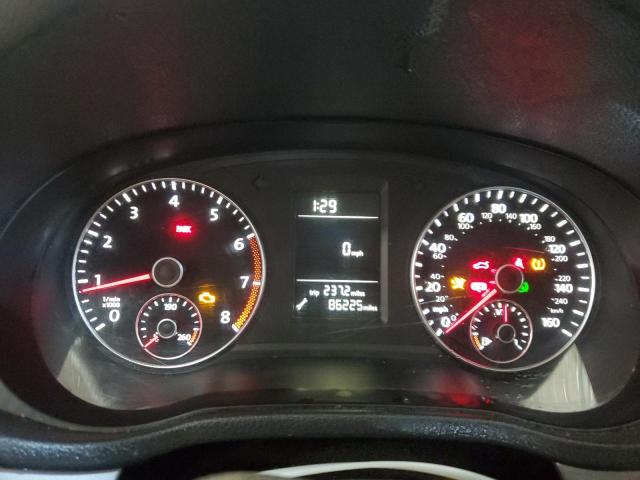 Photo 9 from auction – 2014 VOLKSWAGEN PASSAT S with VIN 1VWAT7A3XEC118833