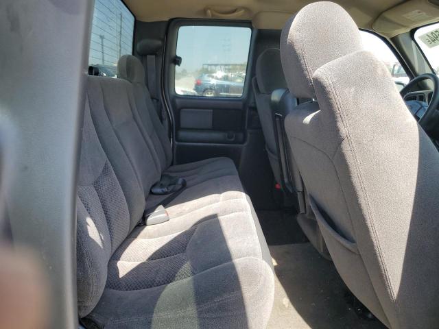 Photo 10 from auction – 2004 CHEVROLET SILVERADO with VIN 2GCEC19T641181759