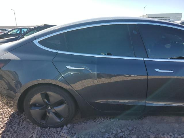 Photo 10 from auction – 2018 TESLA MODEL 3 with VIN 5YJ3E1EB2JF113899
