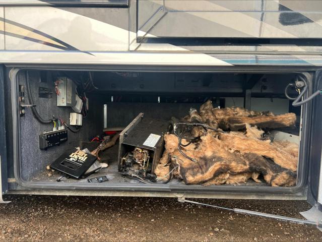Photo 9 from auction – 2015 FREIGHTLINER CHASSIS XC with VIN 4UZFCHCY0FCGS1715