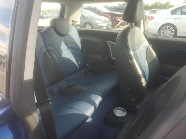 Photo 10 from auction – 2006 MINI COOPER S with VIN WMWRE33516TL24676