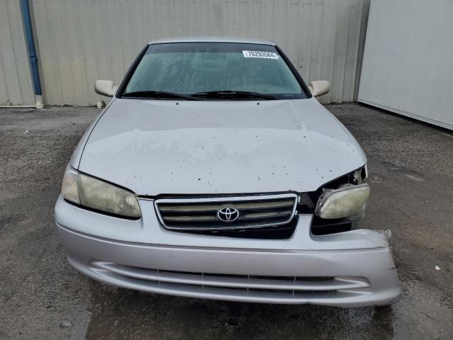 Photo 5 from auction – 2000 TOYOTA CAMRY CE with VIN 4T1BG22K4YU753514