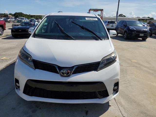 Photo 5 from auction – 2018 TOYOTA SIENNA SE with VIN 5TDXZ3DC4JS924904
