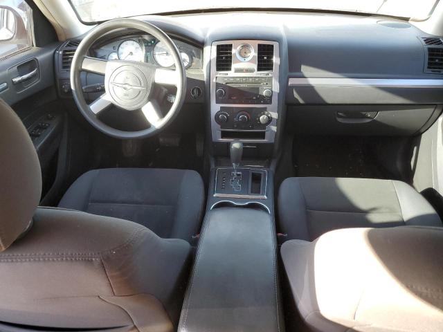 Photo 8 from auction – 2010 CHRYSLER 300 TOURIN with VIN 2C3CA4CD1AH198590