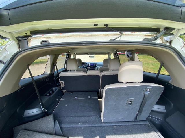 Photo 6 from auction – 2016 HONDA PILOT LX with VIN 5FNYF6H18GB023040