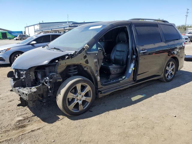 TOYOTA SIENNA SE 2017 with VIN 5TDXZ3DC2HS857326 - Photo from auction