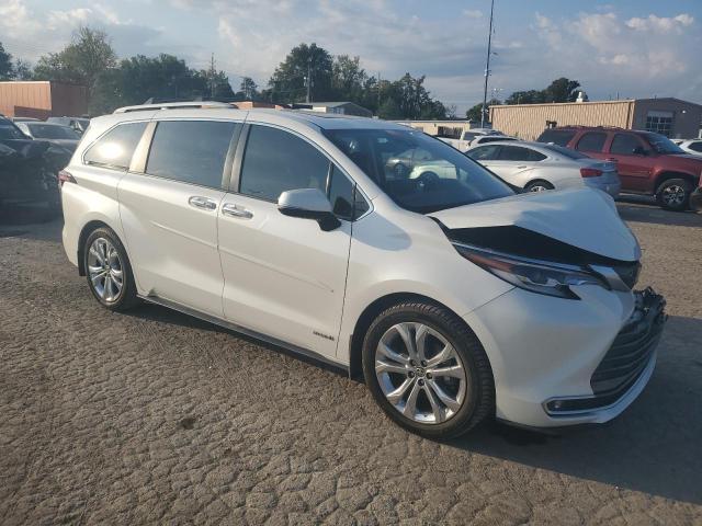 Photo 4 from auction – 2021 TOYOTA SIENNA LIM with VIN 5TDERKEC4MS012021