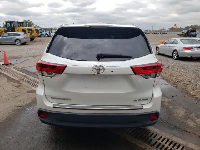 Photo 6 from auction – 2017 TOYOTA HIGHLANDER with VIN 5TDJZRFH9HS375342