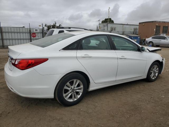 Photo 3 from auction – 2012 HYUNDAI SONATA GLS with VIN 5NPEB4AC2CH463166