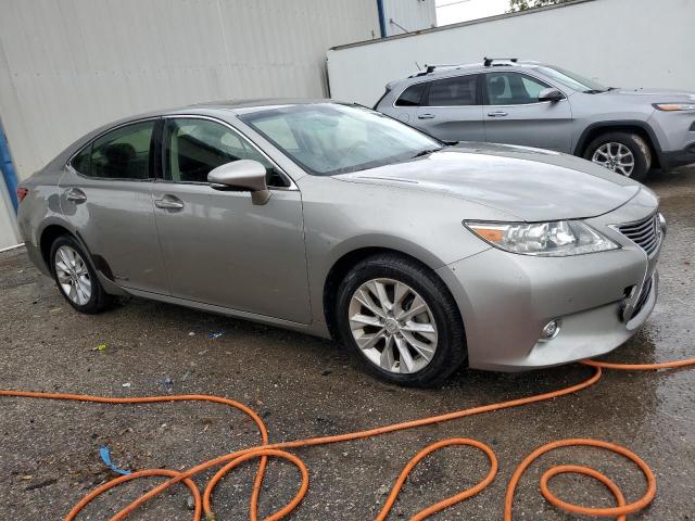 Photo 4 from auction – 2015 LEXUS ES 300H with VIN JTHBW1GG2F2100810
