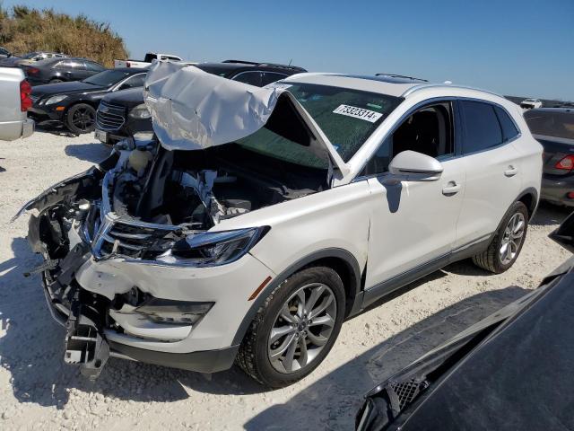 LINCOLN MKC SELECT 2017 with VIN 5LMCJ2C95HUL63195 - Photo from auction