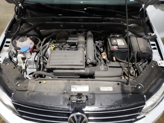 Photo 11 from auction – 2017 VOLKSWAGEN JETTA S with VIN 3VW2B7AJ4HM343130
