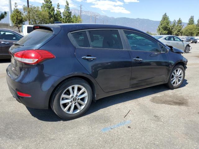 Photo 3 from auction – 2017 KIA FORTE LX with VIN KNAFK5A81H5698815