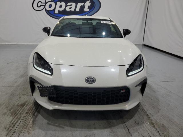 Photo 5 from auction – 2023 TOYOTA GR 86 PREM with VIN JF1ZNBE14P9762894