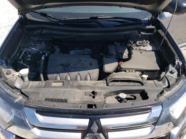 Photo 12 from auction – 2018 MITSUBISHI OUTLANDER with VIN JA4AZ3A34JZ052226