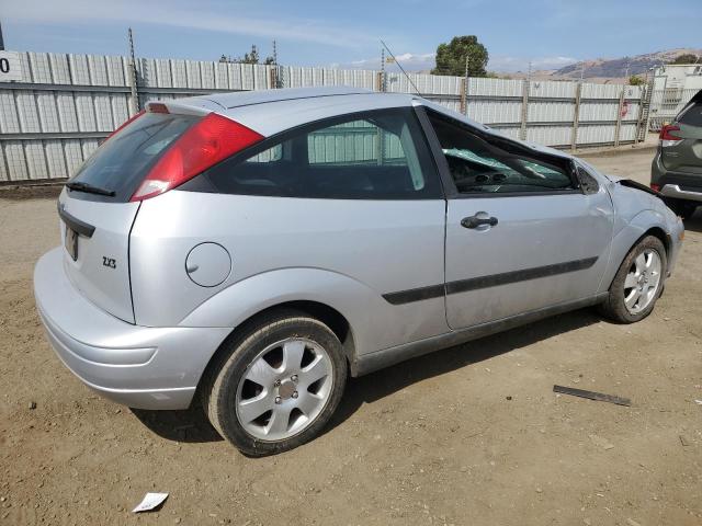 Photo 3 from auction – 2001 FORD FOCUS ZX3 with VIN 3FAFP31341R251109