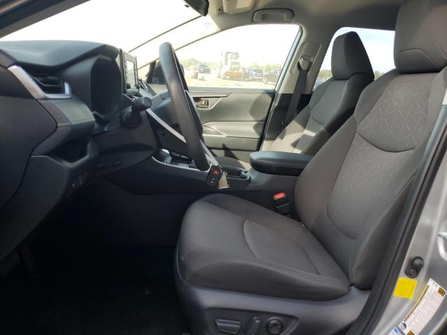 Photo 7 from auction – 2020 TOYOTA RAV4 XLE with VIN JTMP1RFV7LJ026953