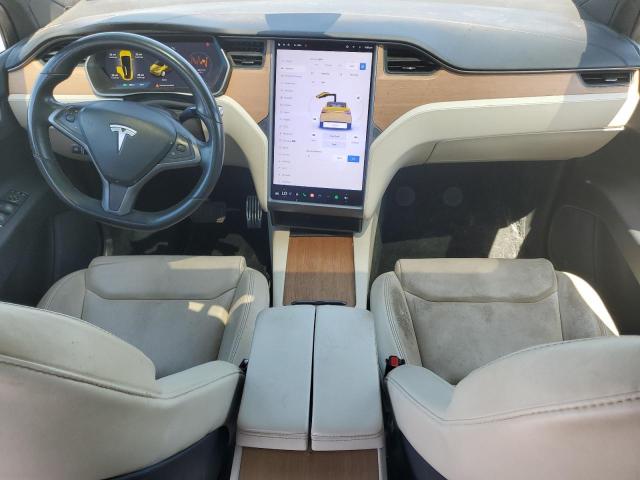 Photo 8 from auction – 2020 TESLA MODEL X with VIN 5YJXCAE27LF300517