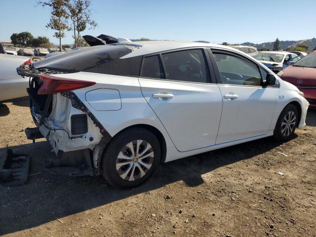 Photo 3 from auction – 2022 TOYOTA PRIUS PRIM with VIN JTDKAMFP2N3202216