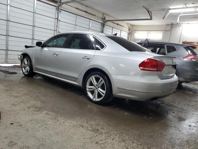 Photo 2 from auction – 2013 VOLKSWAGEN PASSAT SEL with VIN 1VWCM7A33DC122095