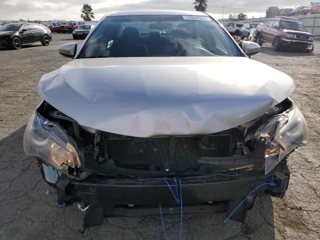 Photo 5 from auction – 2017 TOYOTA CAMRY LE with VIN 4T1BF1FK5HU419032