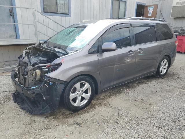 TOYOTA SIENNA LE 2011 with VIN 5TDKK3DC9BS122123 - Photo from auction