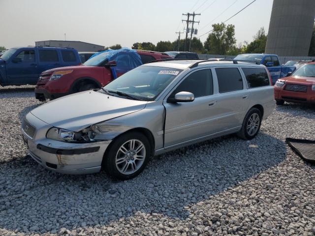 VOLVO V70 2007 with VIN YV1SW612972673999 - Photo from auction
