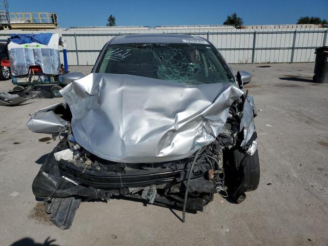 Photo 5 from auction – 2017 NISSAN SENTRA S with VIN 3N1AB7AP4HY338430