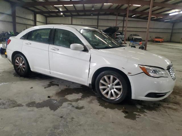 Photo 4 from auction – 2013 CHRYSLER 200 LX with VIN 1C3CCBAB8DN705142