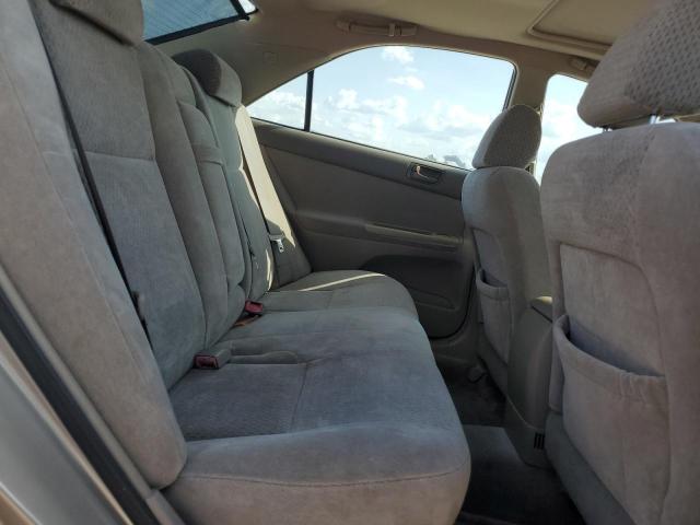 Photo 10 from auction – 2004 TOYOTA CAMRY LE with VIN 4T1BF30K74U081924
