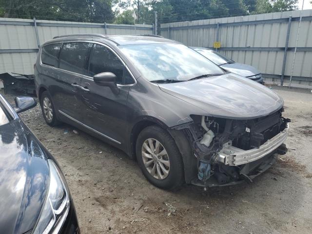 Photo 4 from auction – 2017 CHRYSLER PACIFICA T with VIN 2C4RC1BG6HR505685