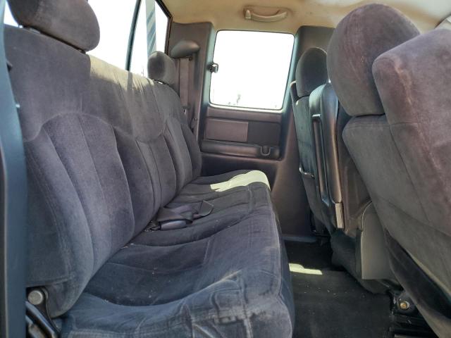 Photo 10 from auction – 2000 CHEVROLET SILVERADO with VIN 1GCEC19T6YZ211646