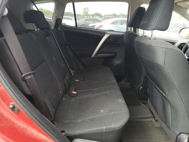 Photo 11 from auction – 2017 TOYOTA RAV4 LE with VIN JTMZFREV0HJ149013