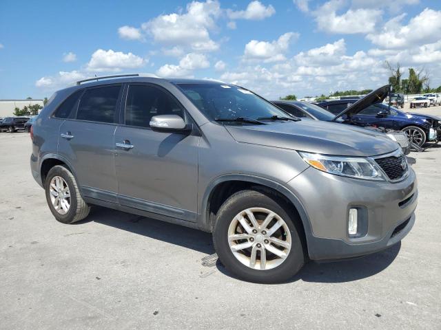 Photo 4 from auction – 2015 KIA SORENTO LX with VIN 5XYKT3A62FG608903
