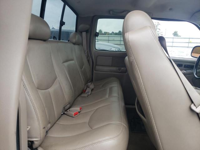 Photo 10 from auction – 2005 CHEVROLET SILVERADO with VIN 1GCHK29U25E144366