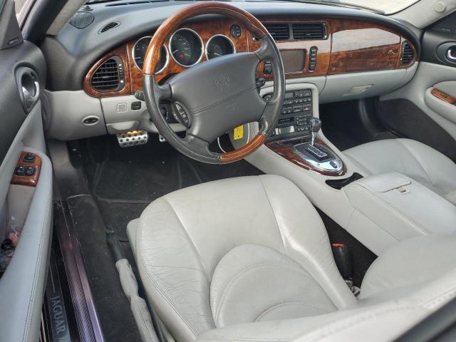 Photo 8 from auction – 2004 JAGUAR XKR with VIN SAJDA42B543A39535