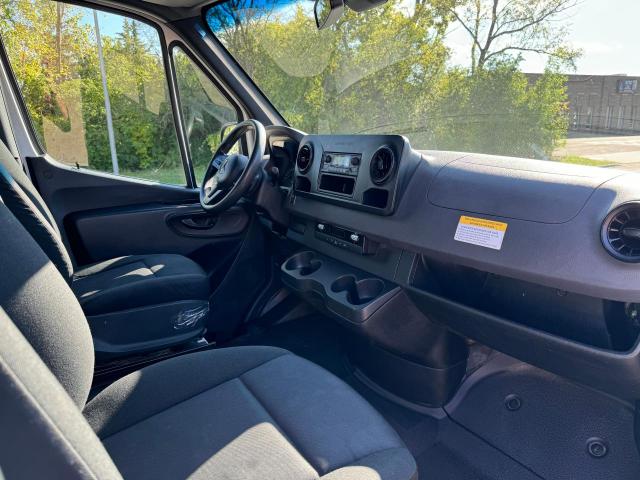 Photo 5 from auction – 2019 MERCEDES-BENZ SPRINTER 2 with VIN WD4PF1CD1KT002686
