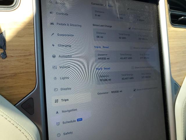 Photo 9 from auction – 2018 TESLA MODEL X with VIN 5YJXCDE2XJF119636