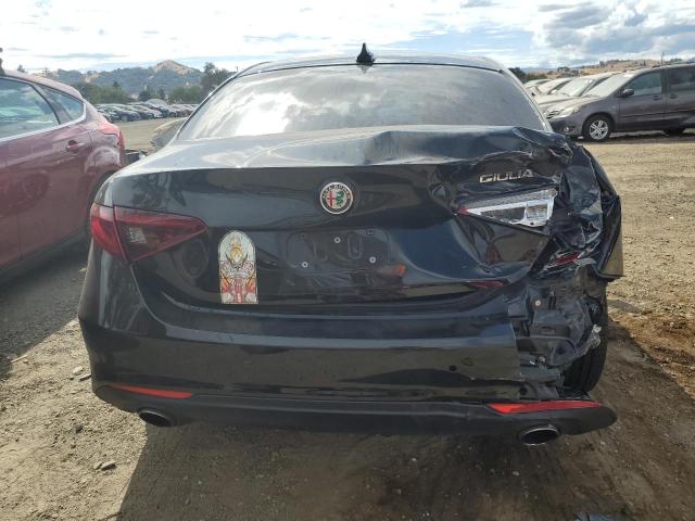 Photo 6 from auction – 2018 ALFA ROMEO GIULIA with VIN ZARFAEBN7J7564157