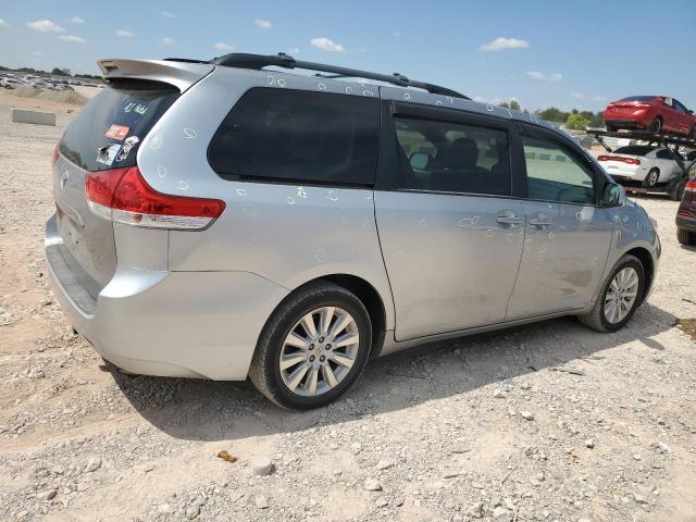 Photo 3 from auction – 2012 TOYOTA SIENNA LE with VIN 5TDJK3DC3CS048730