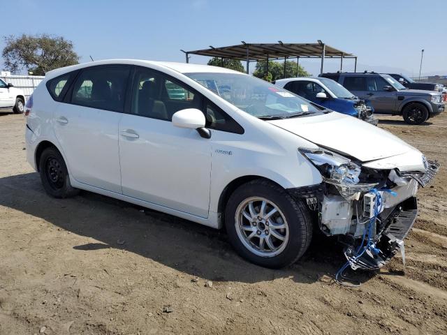 Photo 4 from auction – 2017 TOYOTA PRIUS V with VIN JTDZN3EU6HJ063552