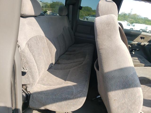 Photo 11 from auction – 1999 CHEVROLET SILVERADO with VIN 2GCEC19T9X1198916